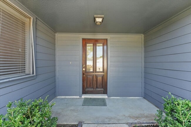 Foto del edificio - 16703 Pebbleglen Dr