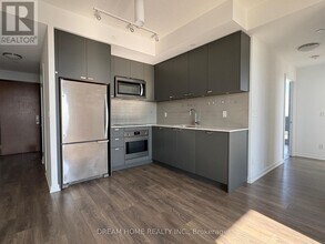 Building Photo - 56 Forest Manor Rd