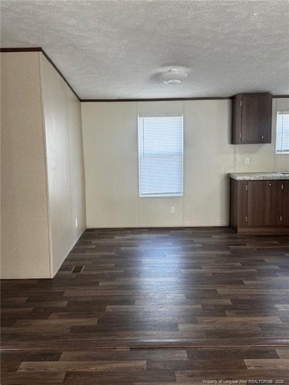 Foto del edificio - 57 Burns Rd