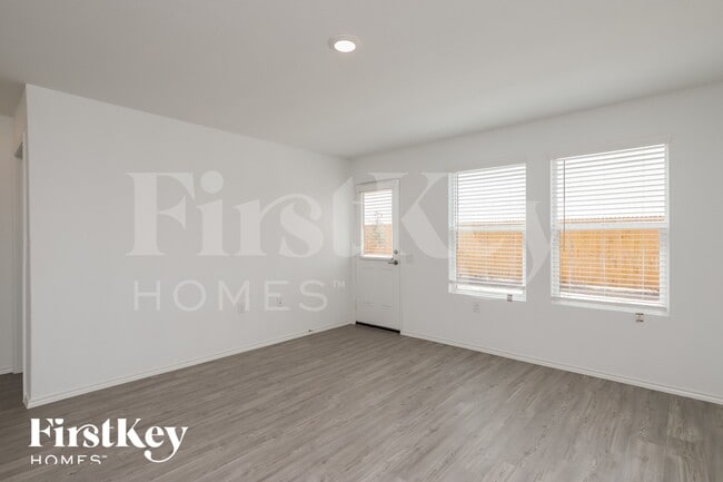 Building Photo - 4518 Emma Way