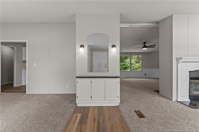 Foto del edificio - 97 Turf Dr