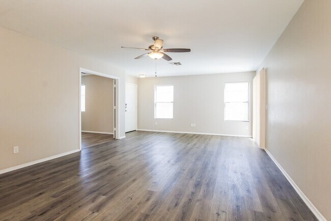 Foto del edificio - 12529 W Santa Fe Ln