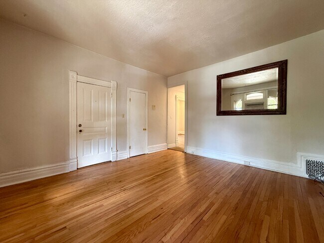 Foto del edificio - Charming unit for rent in Wash Park!