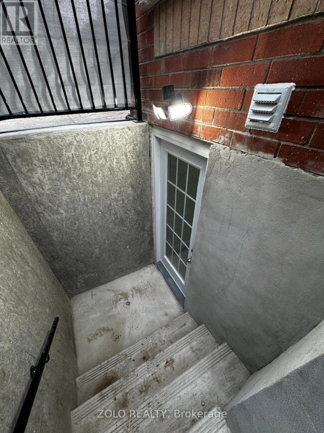 Photo du bâtiment - 7327 Glamorgan Way