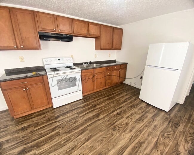 Foto del edificio - Move-In Ready 3BR, 1BA – Most Utilities In...