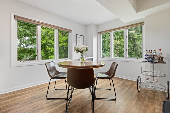 Foto del edificio - 129 Meadow St
