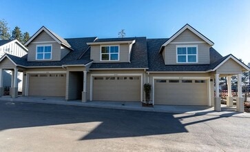 Building Photo - 2362 NE Keats Dr