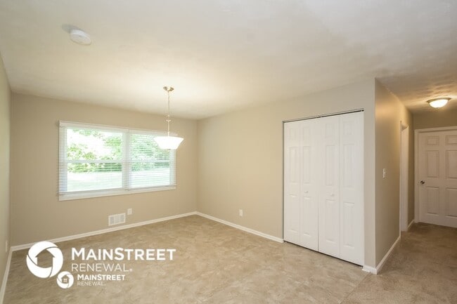Foto del edificio - 6207 Newberry Ln