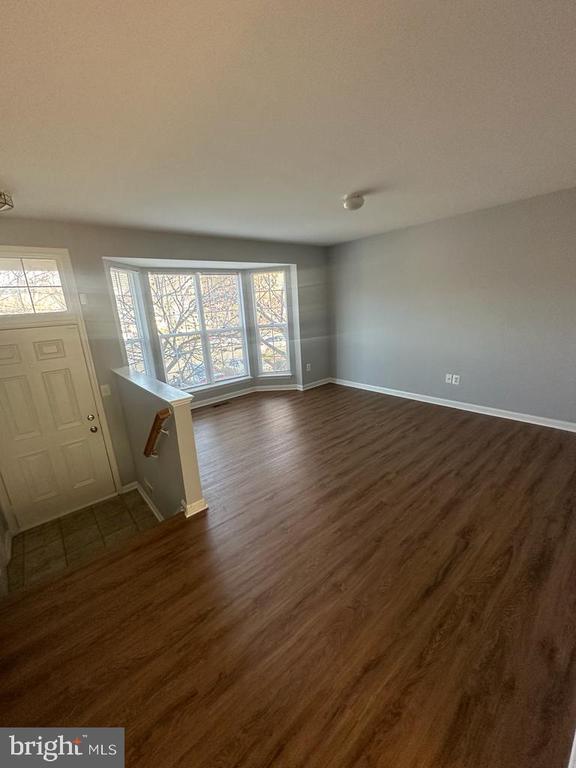 Foto principal - 10939 Pope St