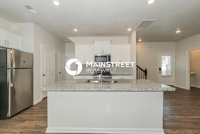 Foto del edificio - 4 Bedroom Pet-Friendly Home in Clinton, TN...