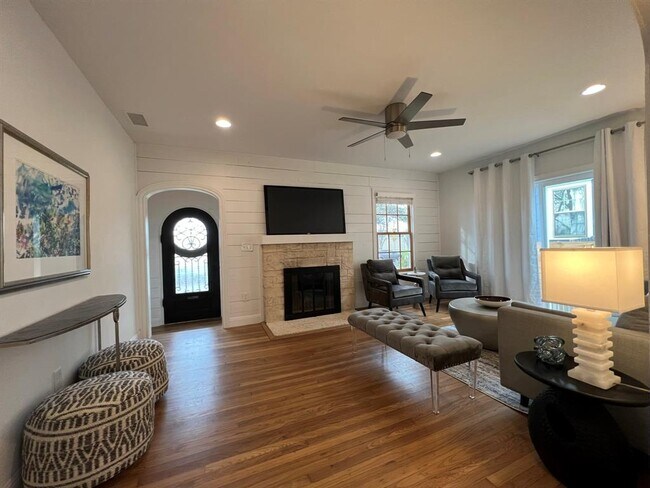 Foto del edificio - 1605 Newfield Ln