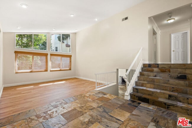 Building Photo - 22840 Sparrow Dell Dr