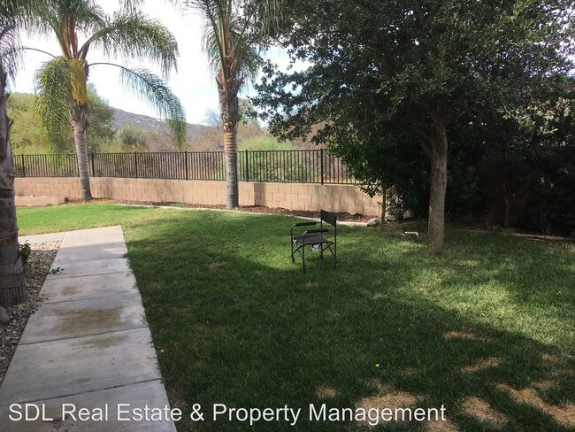 Building Photo - 45011 Putting Green Ct
