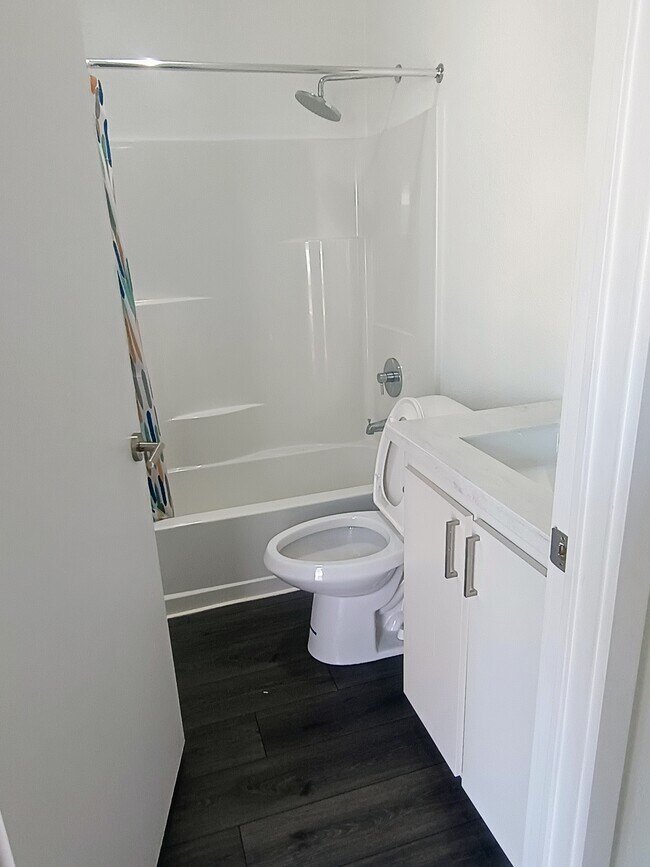 Foto del edificio - 3653 W 58th Pl