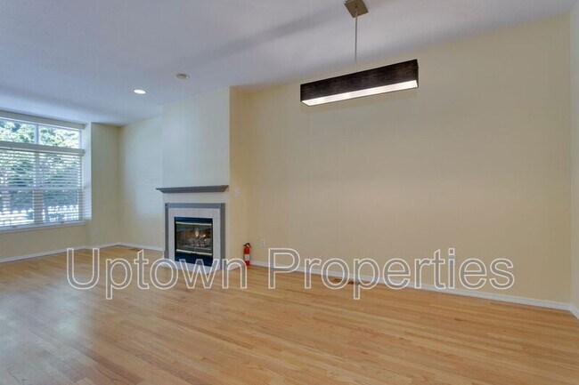 Foto del edificio - 3706 SW Troy St