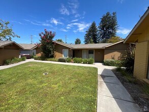 Building Photo - 2750 Coffey Ln
