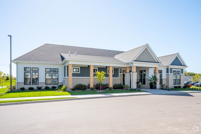 Club House - Elwood Apartment Homes