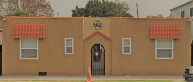Building Photo - 6410 N Paramount Blvd
