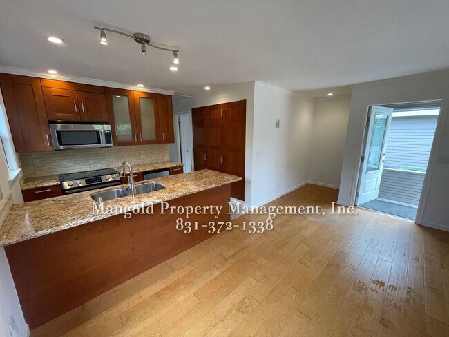 Foto del edificio - Beautifully Recently Remodeled 2-Bed, 1-Ba...