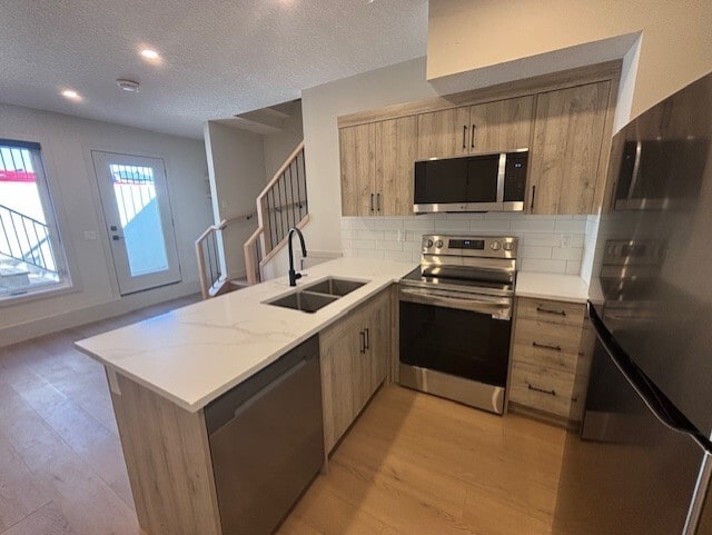 Building Photo - 8304 46 Av NW