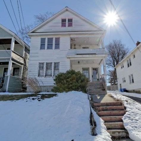 Building Photo - 42 Pinewood Ave