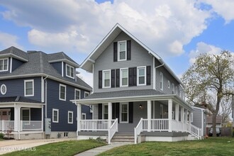 Building Photo - 603 2nd Ave