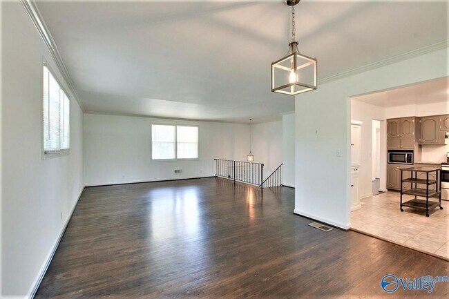 Foto del edificio - 5630 Woodridge St SW