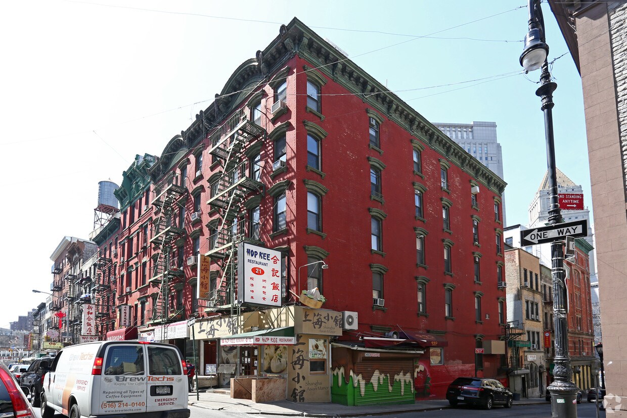 Primary Photo - 19 Mott St