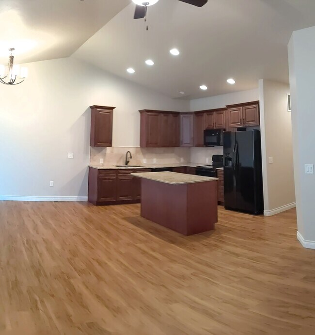 Cocina - 5609 Franklin Dr