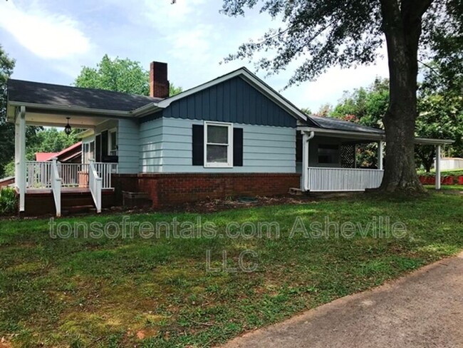 Building Photo - 148 Briarwood Ln