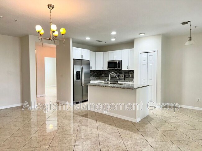 Building Photo - 2046 Cypress Bay Blvd