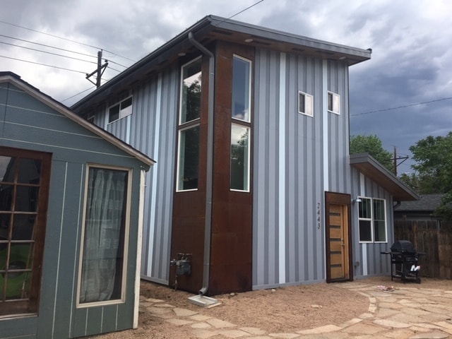 Building Photo - 2443 S Acoma St