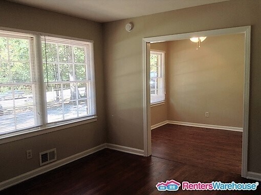 Foto del edificio - 3867 Hicks Rd