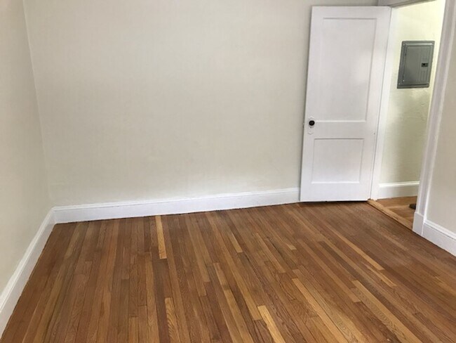 Building Photo - Avl NOW No Fee! Updated Studio by Northeastern, BU