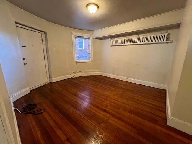 Building Photo - 187 Winthrop Rd