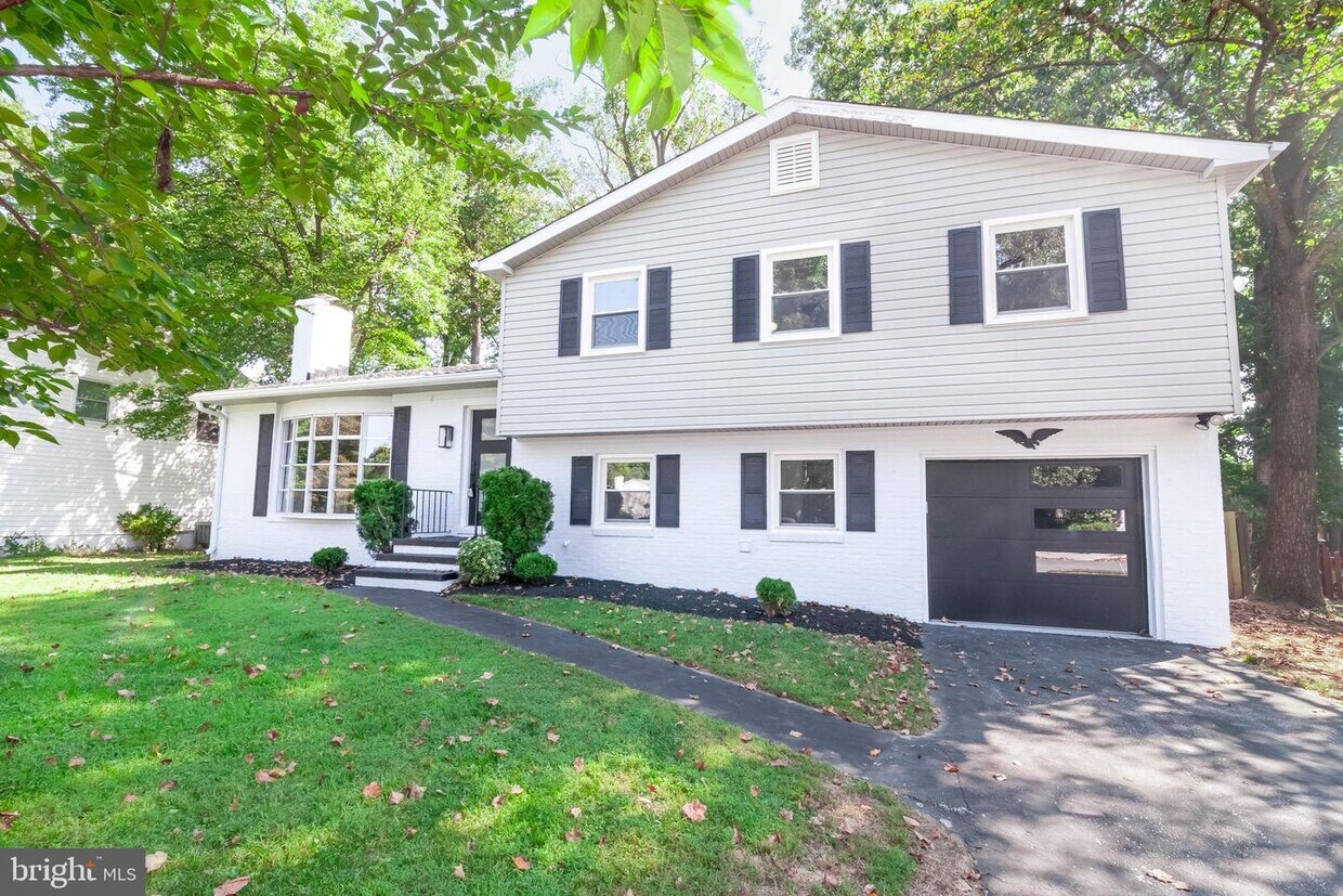 19 Deep Dale Dr, Timonium, MD 21093 House Rental in Timonium, MD