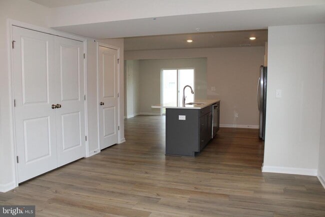 Building Photo - 517 Merganser Wy