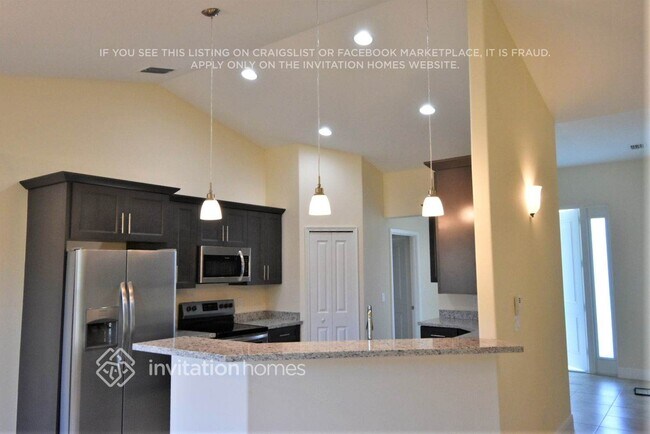 Building Photo - 3809 SW Wycoff St
