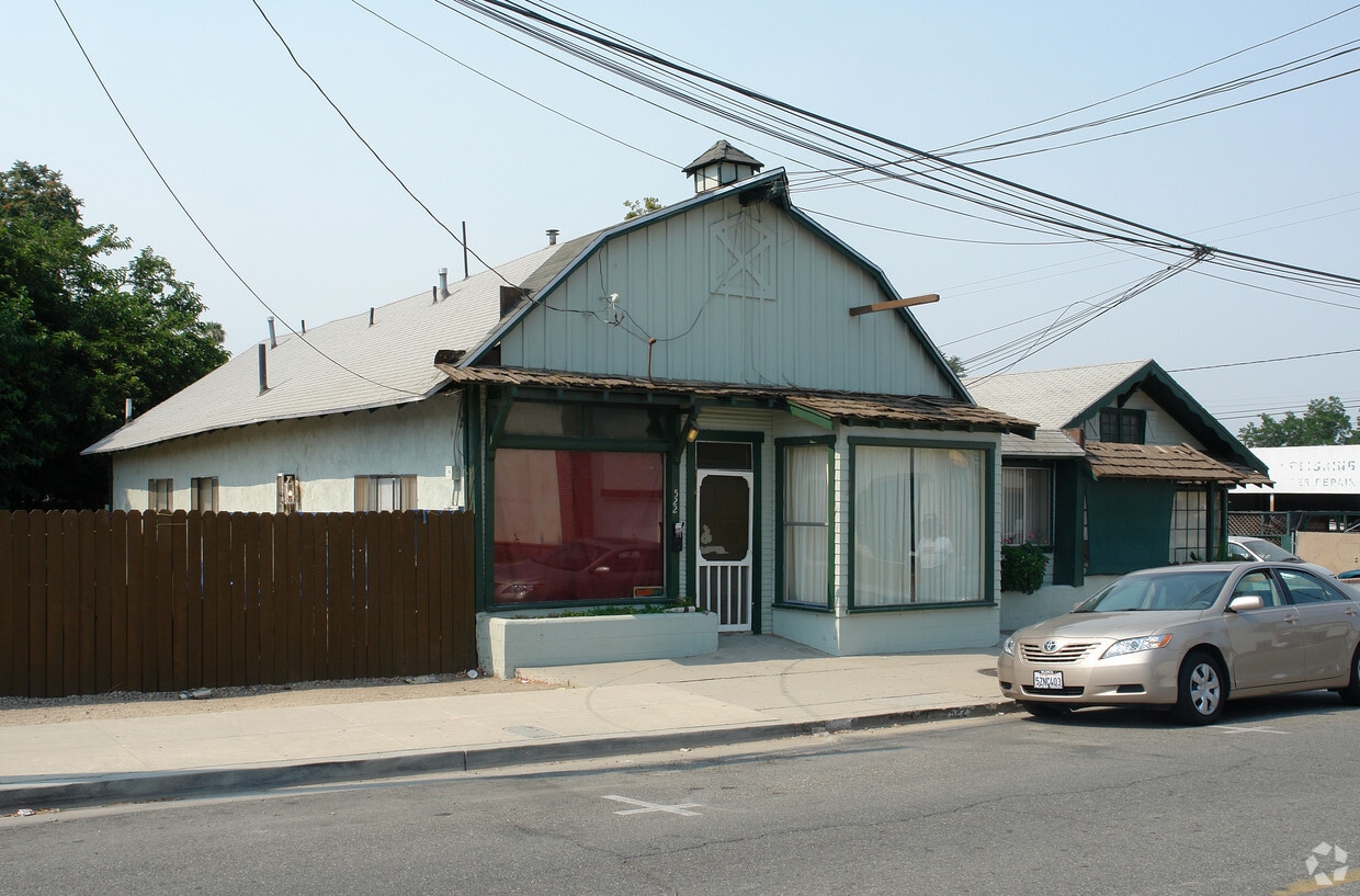 522526 Santa Clara St, Fillmore, CA 93015 Apartments in Fillmore, CA