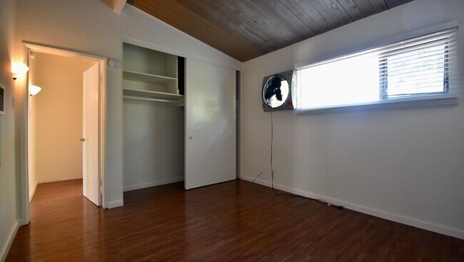 Foto del edificio - 121 W Arrellaga St