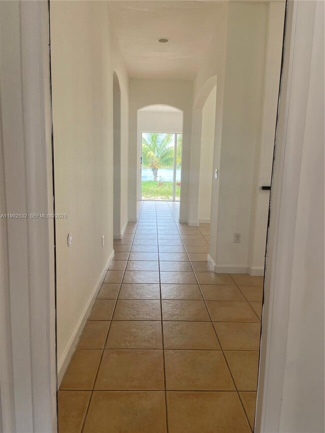 Building Photo - 1522 SE 16th Ave