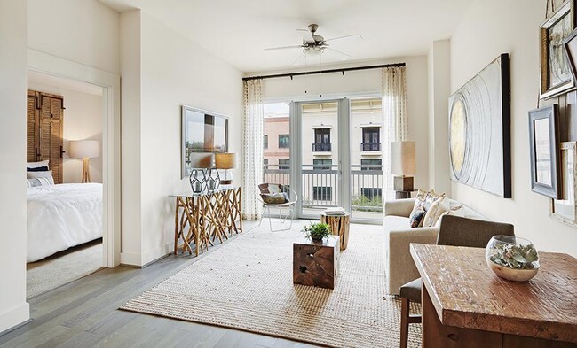 Foto del edificio - Elegant 2-Bedroom Apartments: Your Haven o...