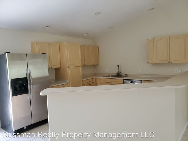 Building Photo - 4 br, 2 bath House - 1407 W 15th St