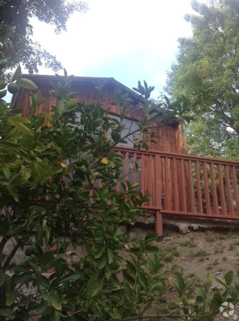 Building Photo - 1530 Bainum Dr