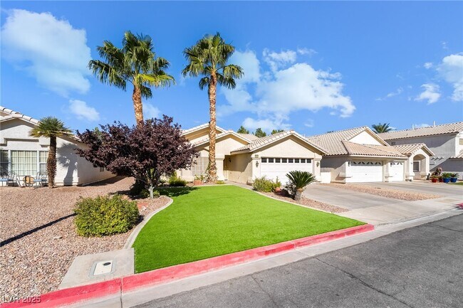 Foto del edificio - 74 Graythorn Mountain Ct