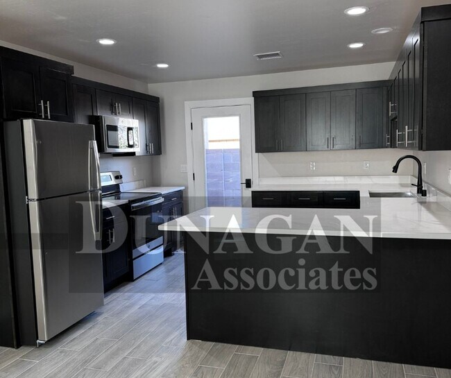 Building Photo - New construction 2 bedroom - 2 bath apartment