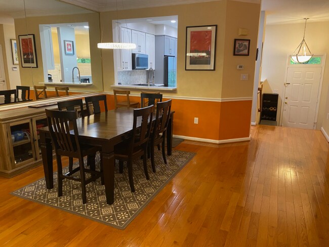 Foto del edificio - 3004 Fallswood Glen Ct