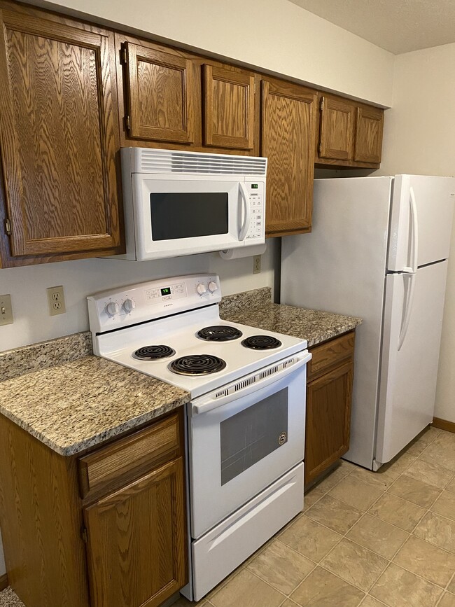 Building Photo - 5467 Tall Pines Pky