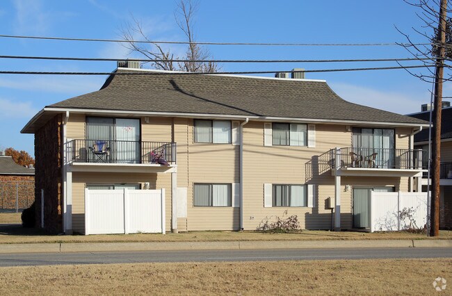 Indian Springs Broken Arrow Apartments Indian Springs Broken Arrow Apartments