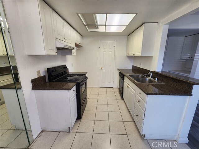 Building Photo - 1599 Border Ave